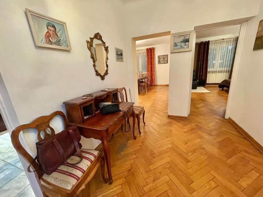 Beautiful Villa With Garden In Milanowek Esterno foto