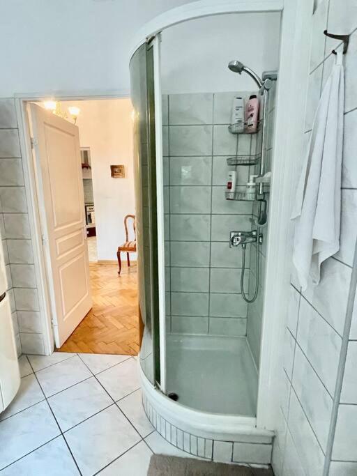 Beautiful Villa With Garden In Milanowek Esterno foto